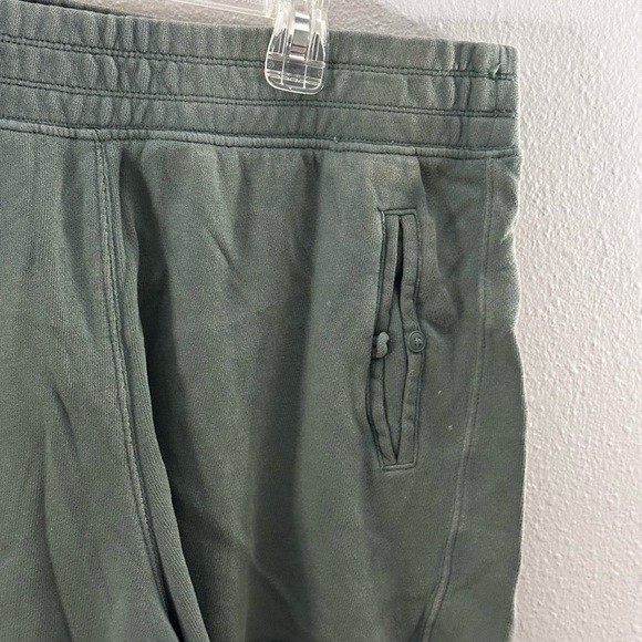 Aerie Women Green Twill Sweat Shorts Elastic Waist size L - Picture 4 of 8
